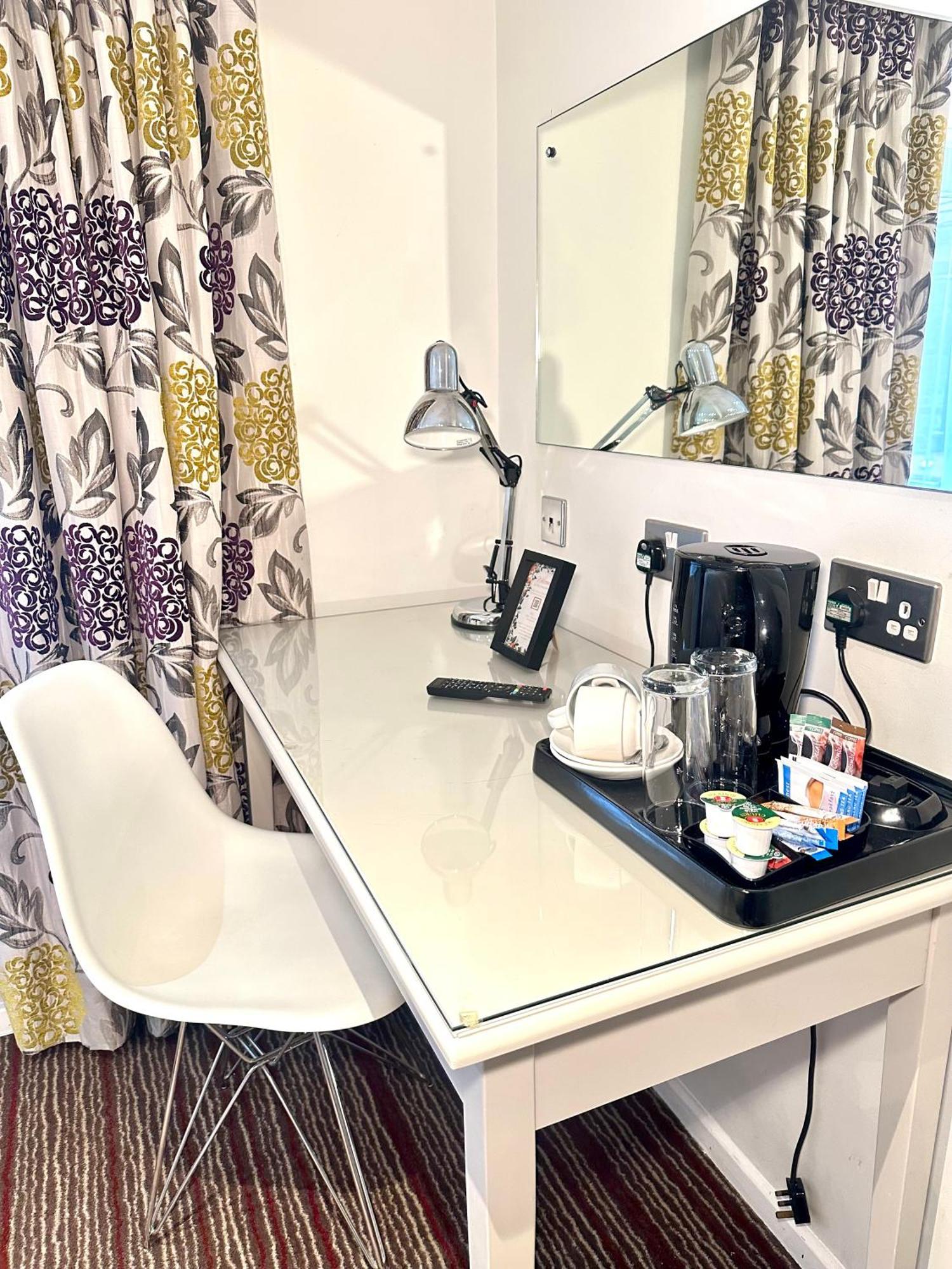 The Casa Hotel, Sure Hotel Collection By Best Western Yateley Buitenkant foto