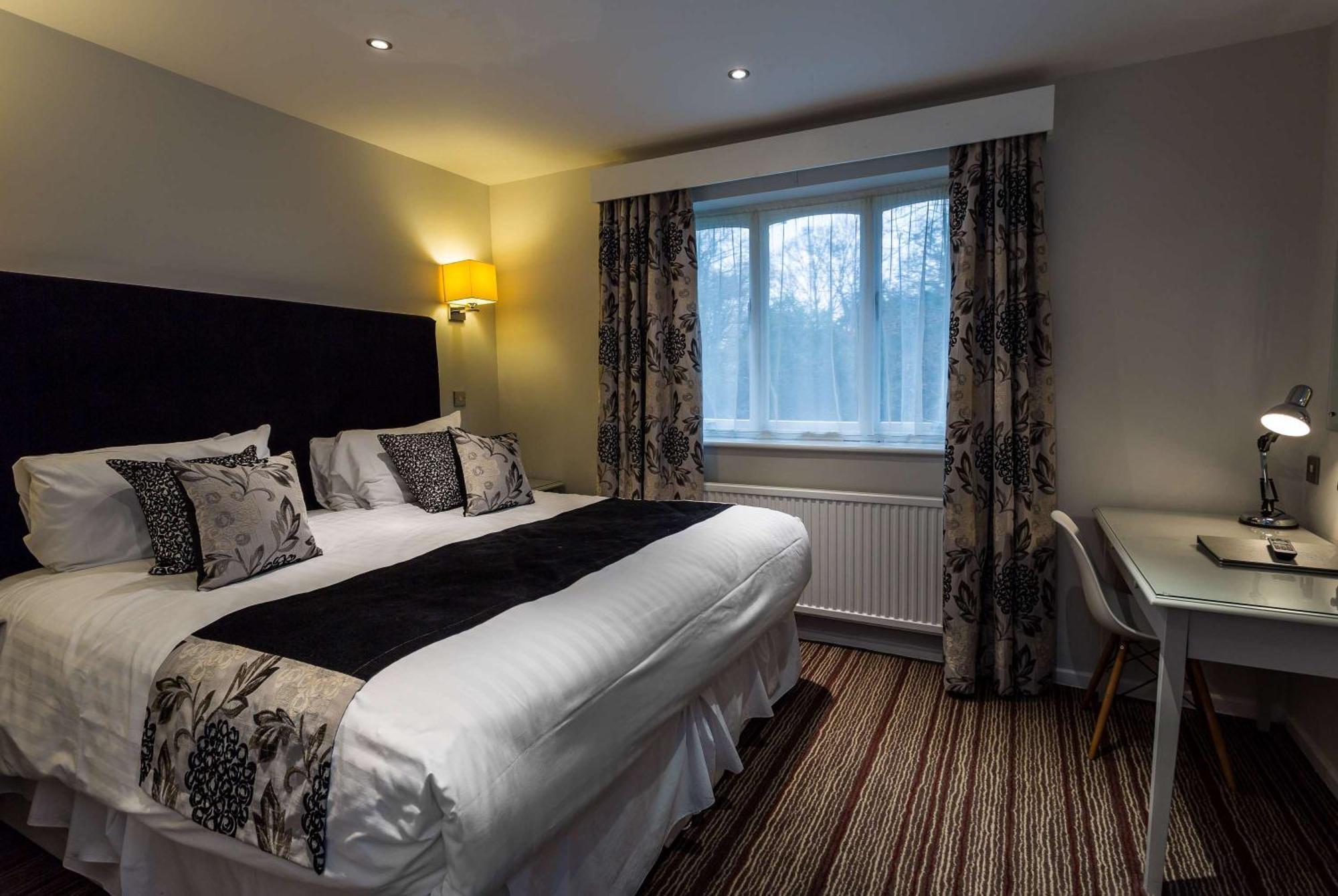 The Casa Hotel, Sure Hotel Collection By Best Western Yateley Buitenkant foto